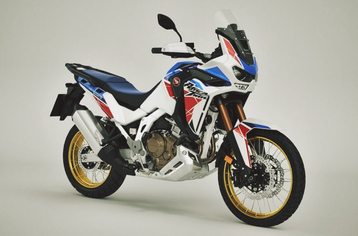 2024 Honda Africa Twin Adventure Sport ES First Look Motorcycle